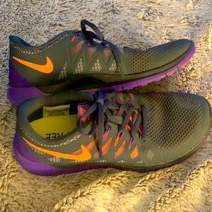 Nike Free 5.0 women size 9.5 brand new w/o tags